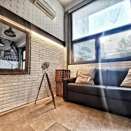 Apartment Loft Centro, 10 Min From Duomo