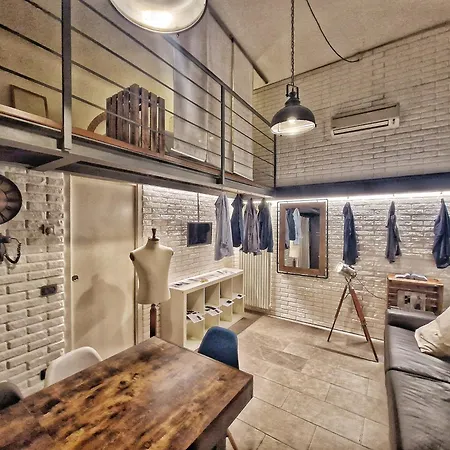 Διαμέρισμα Loft Centro, 10 Min From Duomo *