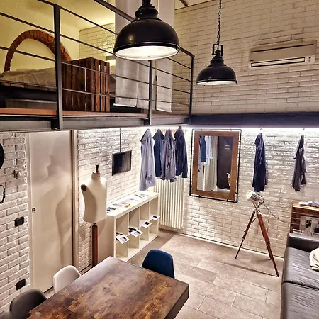 Apartment Loft Centro, 10 Min From Duomo *