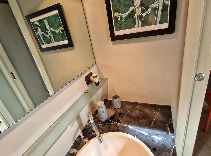 Loft Centro, 10 Min From Duomo アパート